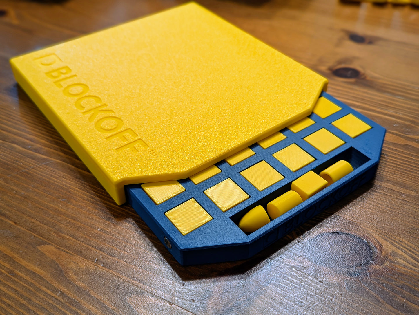BLOCKOFF Board Game